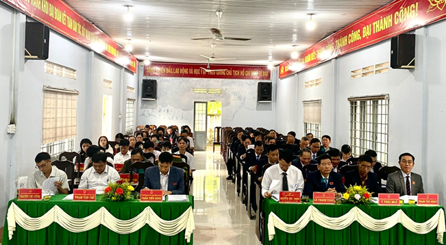 Kỳ họp thứ tám HĐND thị trấn khoá V, nhiệm kỳ 2021-2026